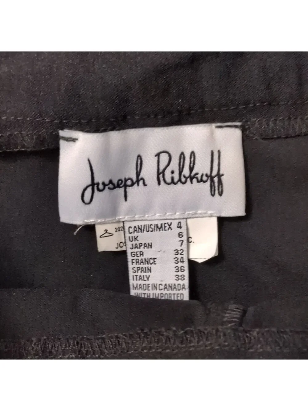Joseph Ribkoff Black Capri Pull On Pants Size 6